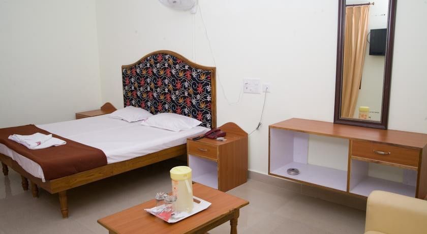 Vihas Inn Tirupati Exterior photo